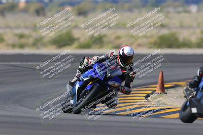 media/Nov-06-2022-SoCal Trackdays (Sun) [[208d2ccc26]]/Turn 11 (10am)/